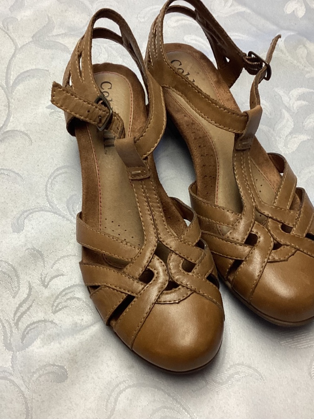 Cobb Hill by New Balance women's SIZE 8. Aubrey sandle. Great shoes for work …